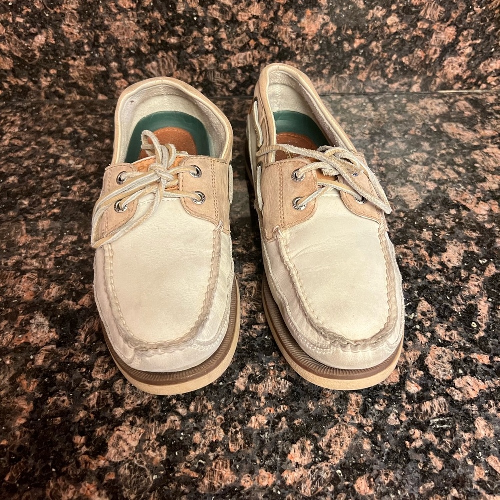 SPERRY Cream Boat Shoes